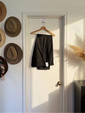 Nordstrom Rack Men's Black Dress Pants - Classic Tailored Fit